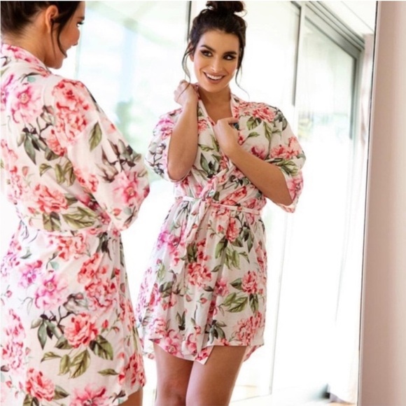 Show Me Your Mumu Intimates Floral Print Robe O/S - Picture 1 of 12